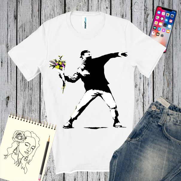 Tricouri albe personalizate cu reproducere după șablonul Bomber, lucrare atribuită artistului stradal Banksy Tricou alb personalizat cu lucrarea stradală Bomber de Banksy
