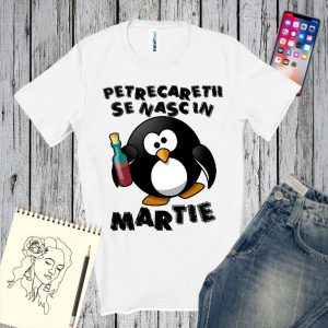 Tricou alb cu un pinguin petrecaret