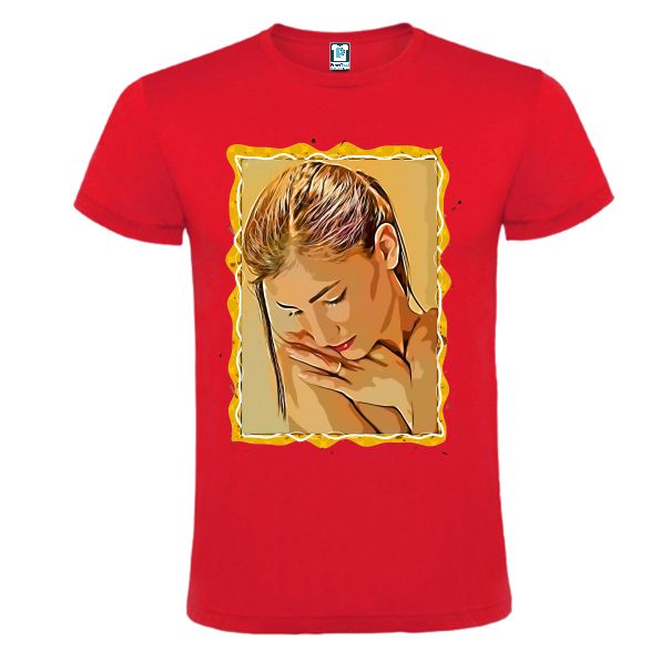 Tricou rosu barbati FEMEIE CU PRIVIREA PLECATA