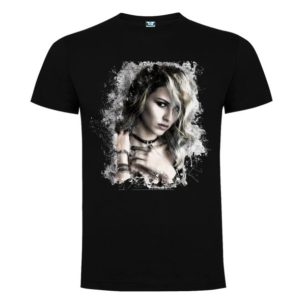 Tricou negru barbati personalizat cu grafica FEMEIE MISTERIOASA Tricou negru barbati FEMEIE MISTERIOASA