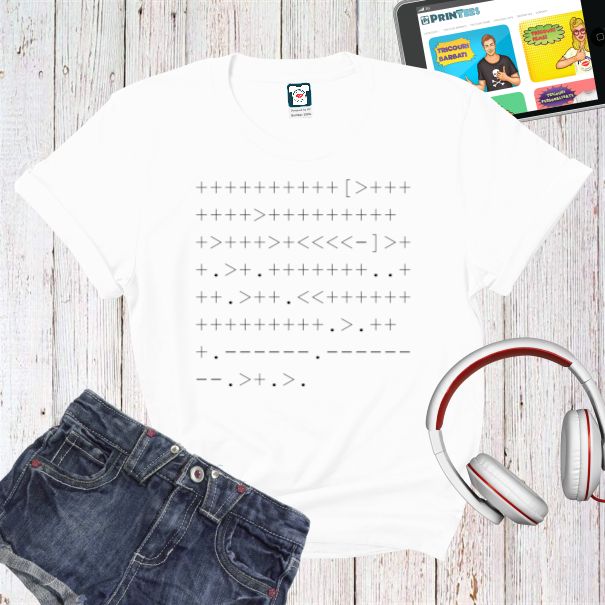Tricou de damă din bumbac - Brainfuck ”HELLO WORLD!” pentru programatorii talentați și cu simțul umorului.