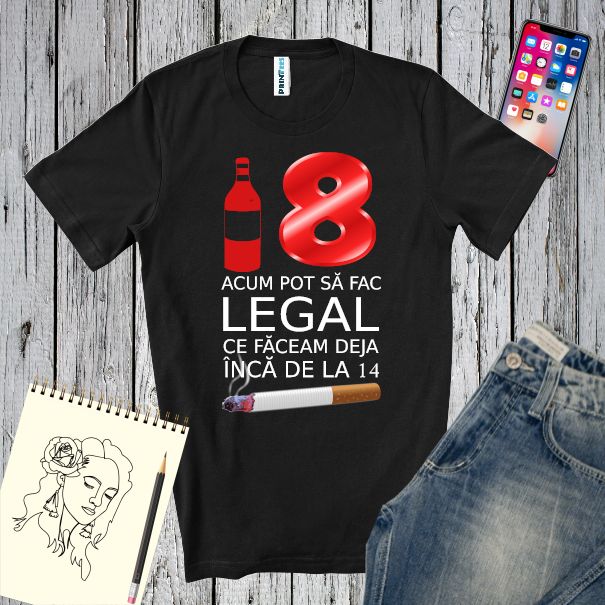 Tricou bărbați pentru aniversarea majoratului cu mesajul: 18 - Acum pot să fac legal ce faceam deja încă de la 14 Tricou bărbați - Legal la 18