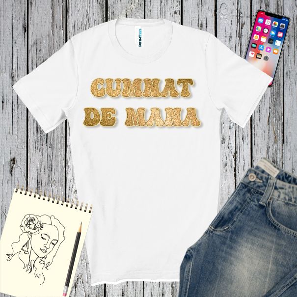 Dacă au început pregătirile de nuntă și nu vrei să existe nici un dubiu în privința responsabilităților și importanței fiecăruia, noi am conceput un tricou de bărbat care să arate cine este cumnat de mână. Tricou bărbat - Cumnat de mână