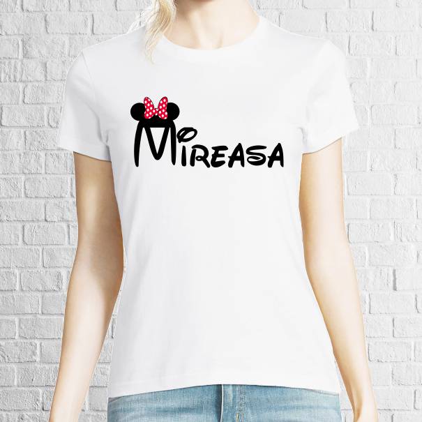 Pentru a nu crea confuzie despre la petrecerea burlăcițelor am creat un tricou care stabilește clar gradele și importanța fiecăruia, iar Mireasa este cu siguranță în linia întâi Tricou damă - Mireasă