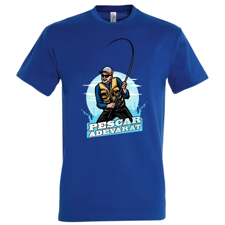 Un tricou de bărbat imprimat cu un mesaj despre ceea ce contează... La pescuit...